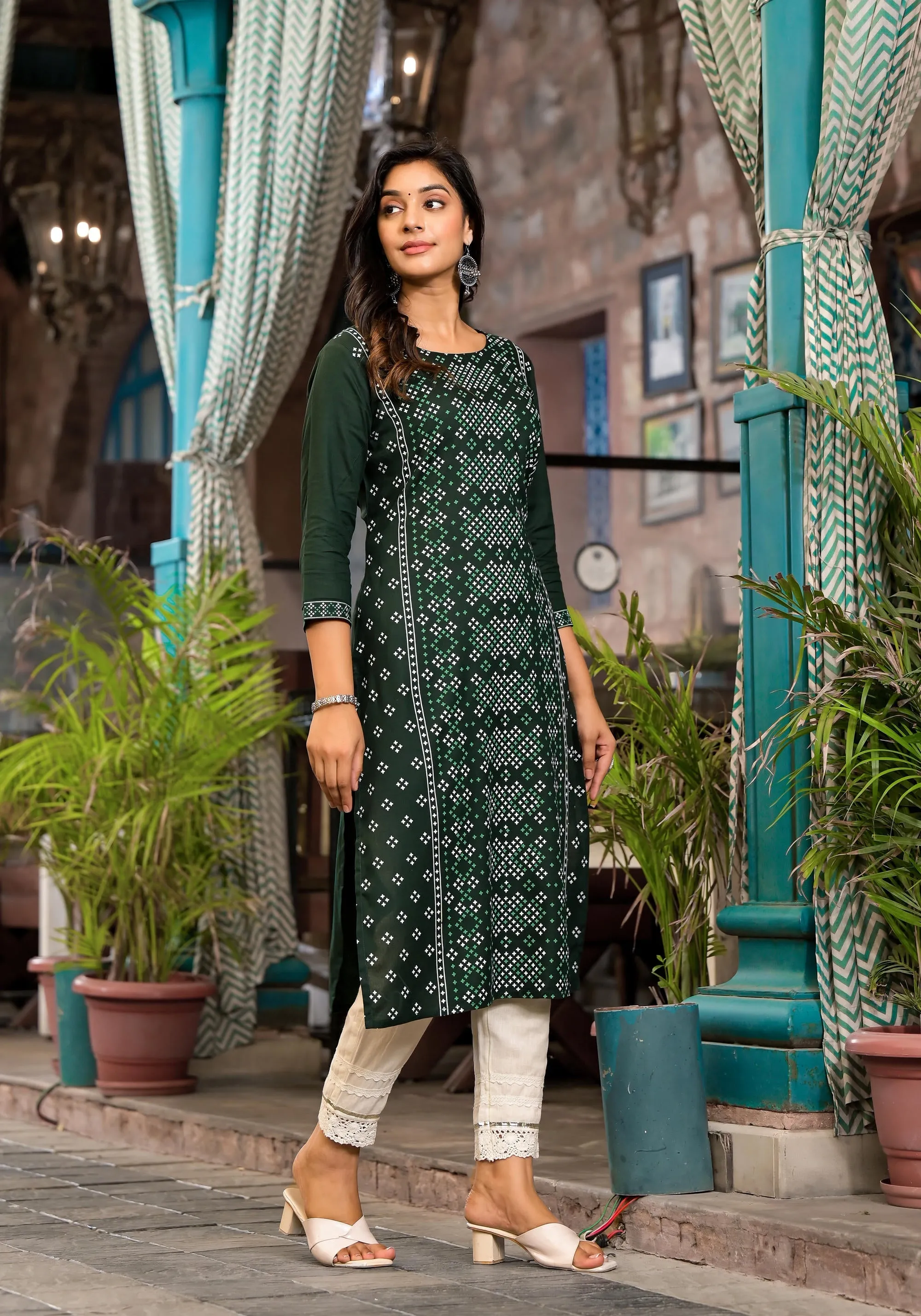 Green Ethnic Motif Printed Round Neck  Liva Rayon Kurta With Straight Hemline