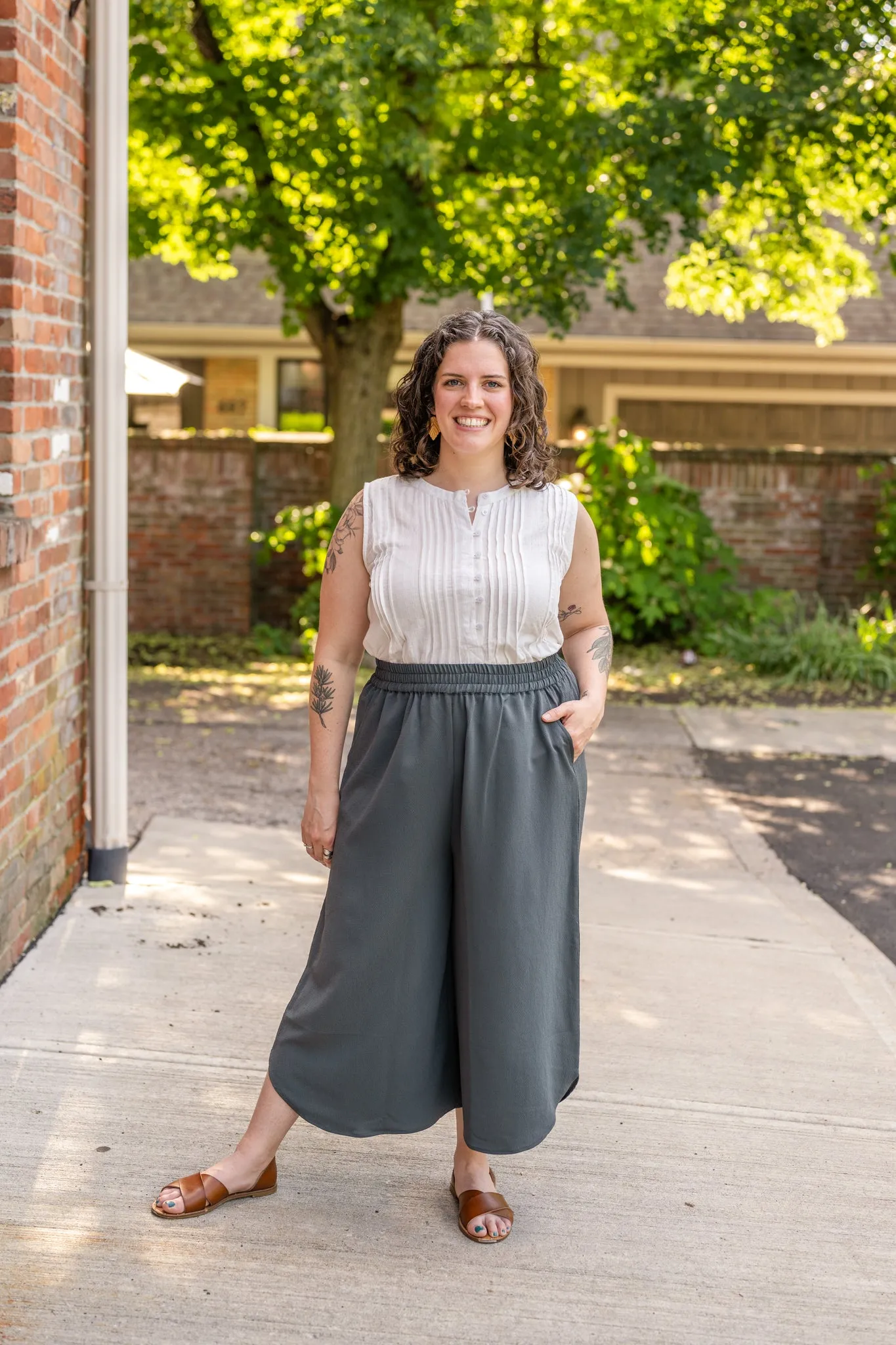 Sleeveless Pleated Blouse